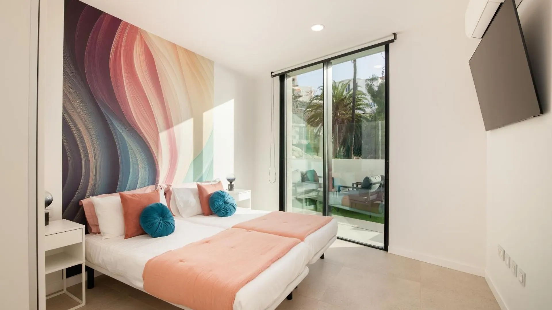200M² New Villa D With Private, Heated Pool And Amazing Ocean View. Costa Adeje  Costa Adeje (Tenerife)