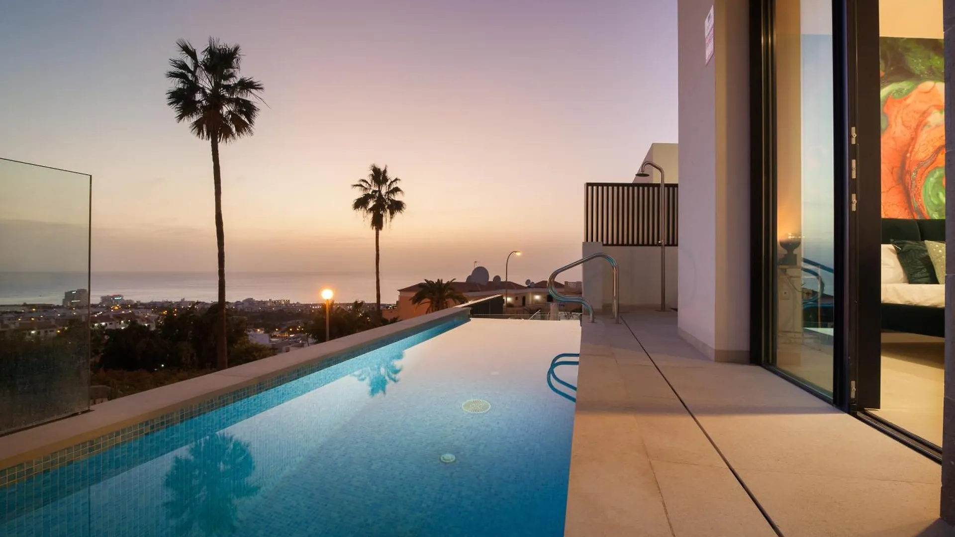 200M² New Villa D With Private, Heated Pool And Amazing Ocean View. 阿德耶